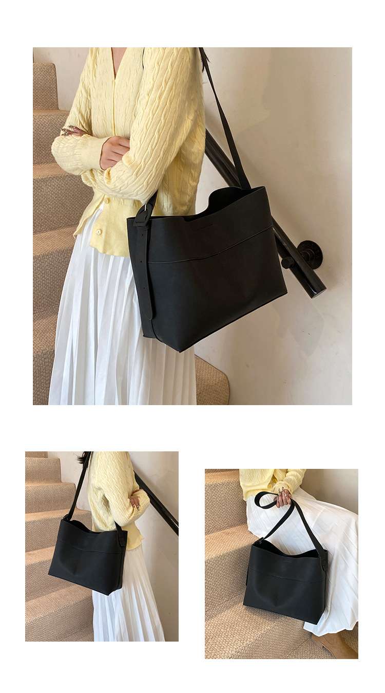 サコッシュ シンプル上質レザーショルダーバッグ