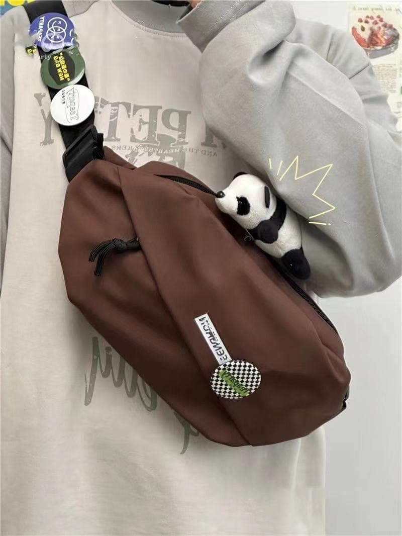 サコッシュ 可愛いぬいぐるみ付きナイロンウエストポーチ