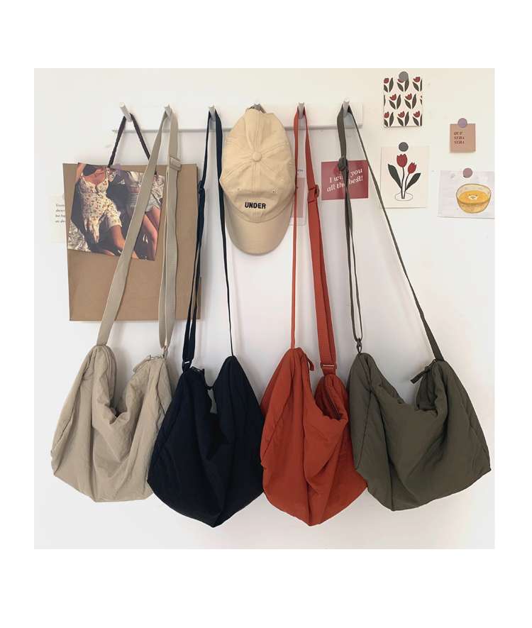 サコッシュ 軽やかシンプルショルダー