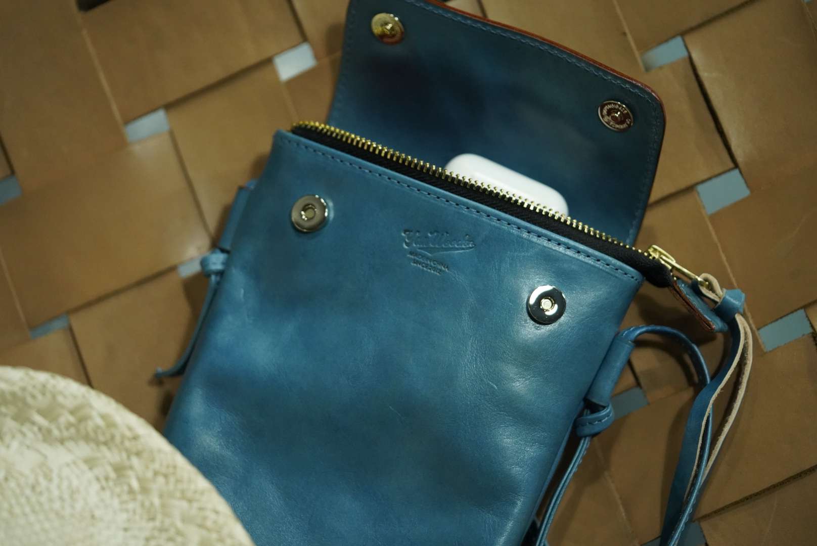 イタリア職人の匠サコッシュ