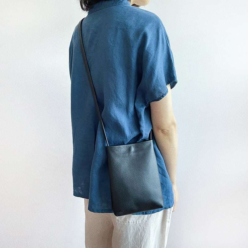 サコッシュ シンプル革素材ミニショルダー