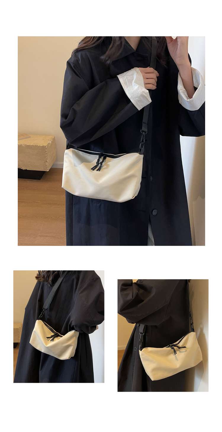 軽量サコッシュバッグ