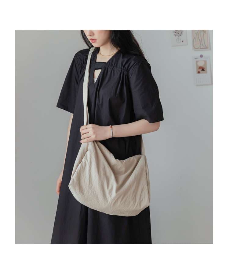 サコッシュ 軽やかシンプルショルダー