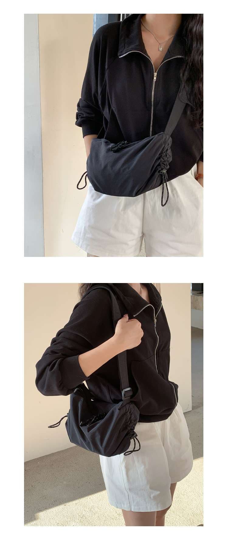 サコッシュ すっきりボディバッグ