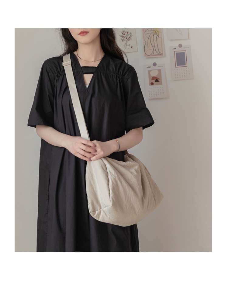 サコッシュ 軽やかシンプルショルダー