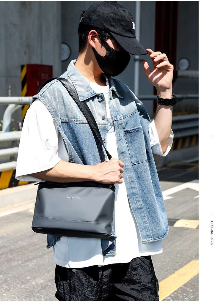 サコッシュ 都会的シンプル斜め掛けバッグ