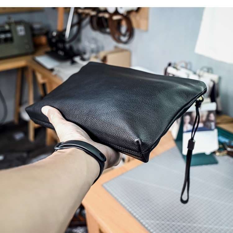 サコッシュ シンプル上質レザーポーチ