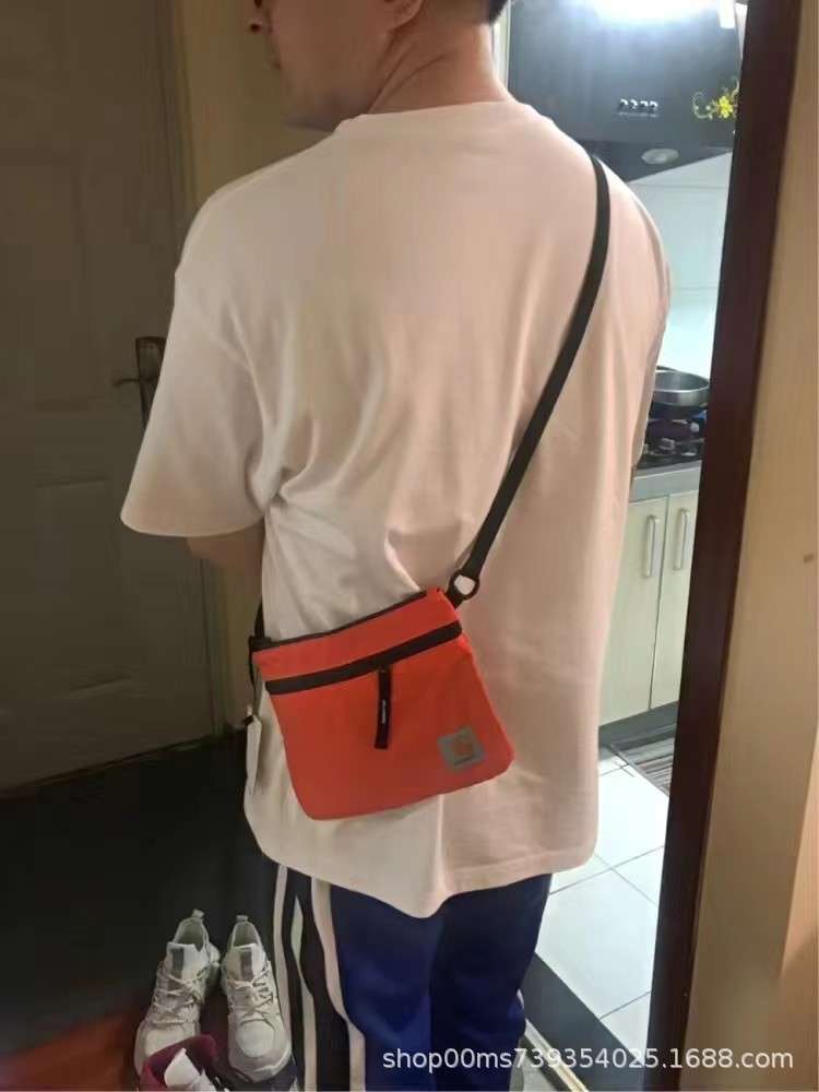 サコッシュ 軽量カジュアルサコッシュ
