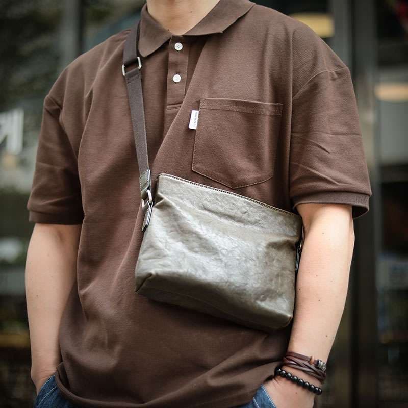 上質サコッシュショルダーバッグ