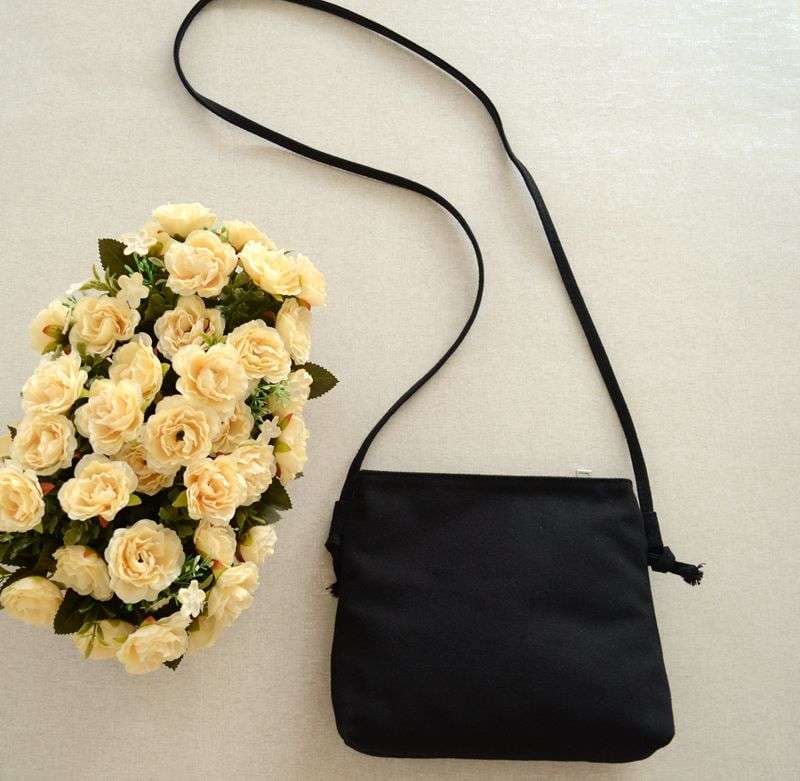 花束のような優しさ サコッシュ