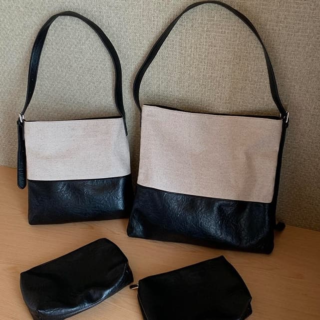 上質な革とキャンバス コンビサコッシュ