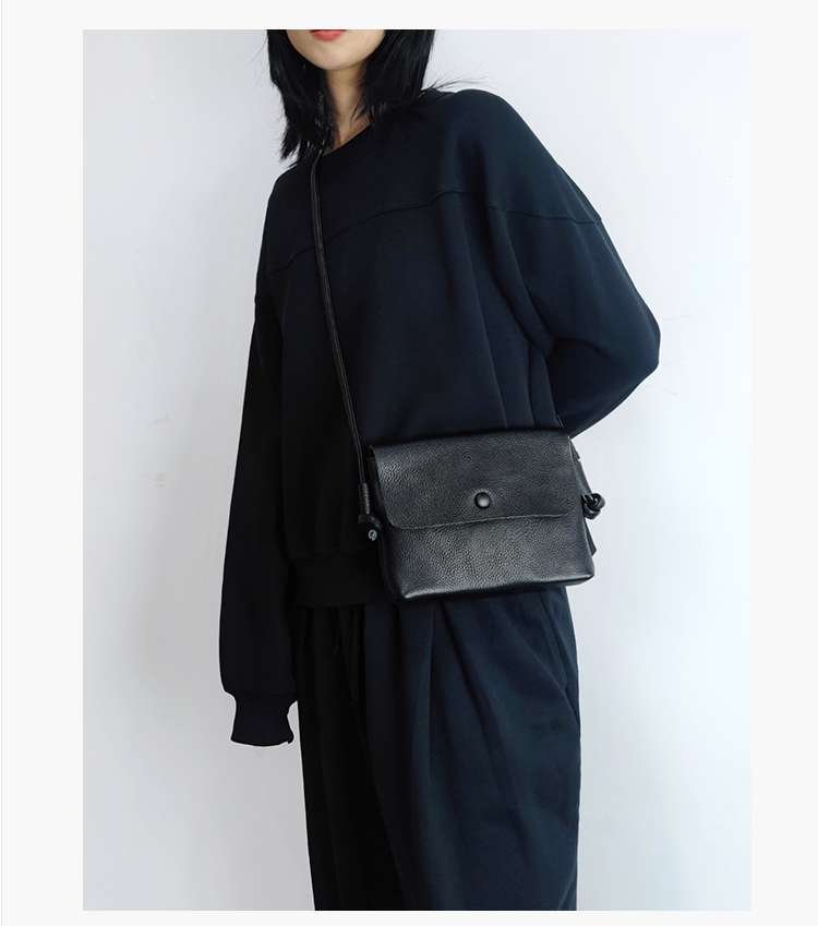 サコッシュ シンプル角型サコッシュ