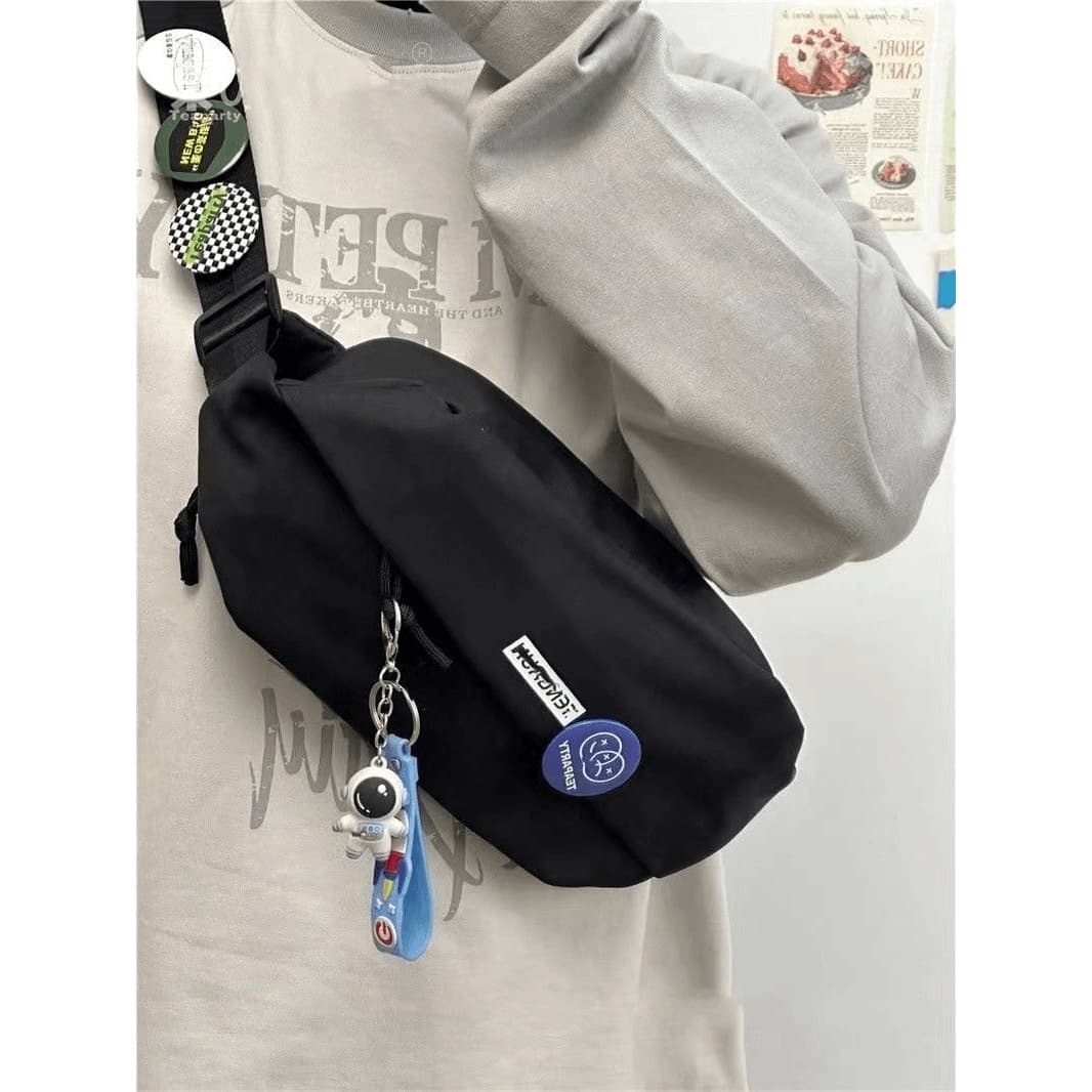 サコッシュ 可愛いぬいぐるみ付きナイロンウエストポーチ