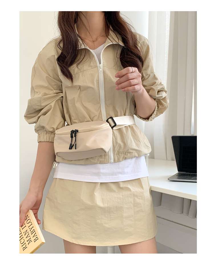 軽量コンパクトサコッシュ
