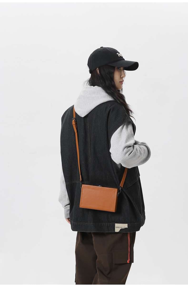 サコッシュ シンプル上質レザーショルダーバッグ