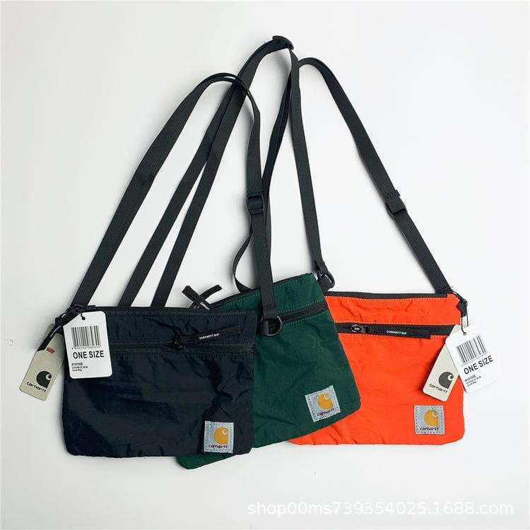サコッシュ 軽量カジュアルサコッシュ