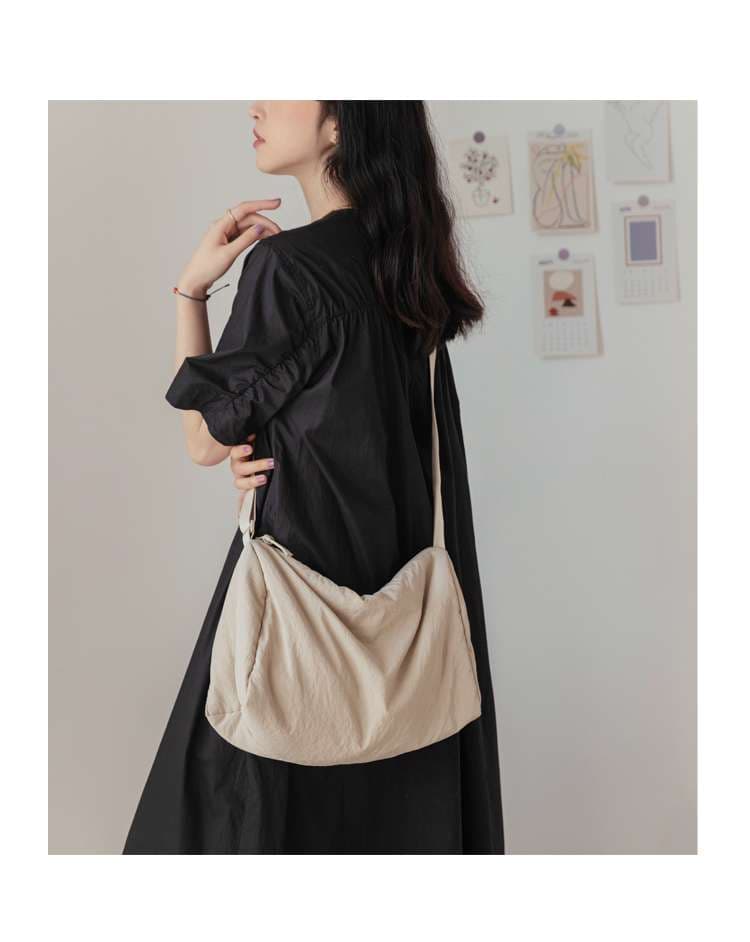 サコッシュ 軽やかシンプルショルダー