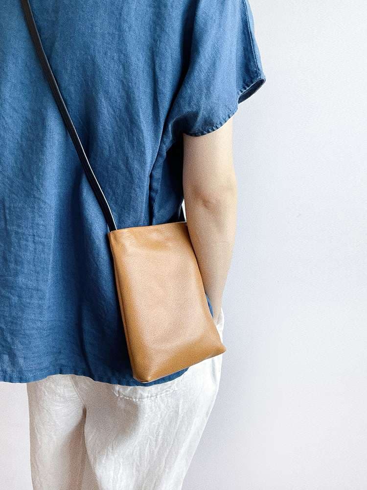 サコッシュ シンプル革素材ミニショルダー