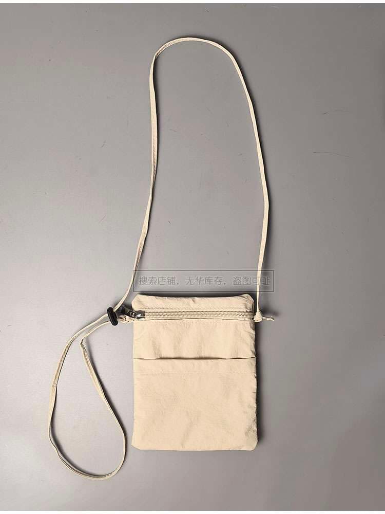 サコッシュ 軽量コンパクト携帯ポーチ