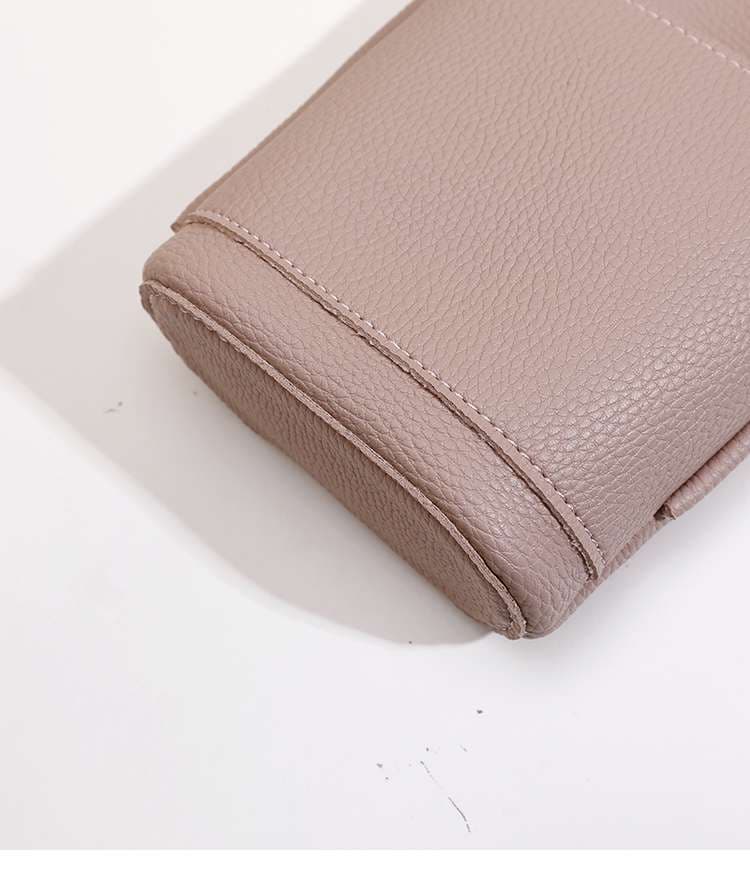 シンプル細身サコッシュバッグ