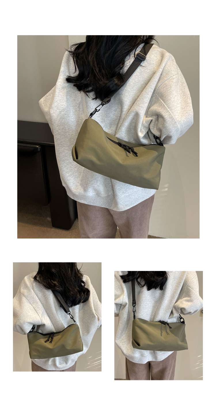 軽量サコッシュバッグ